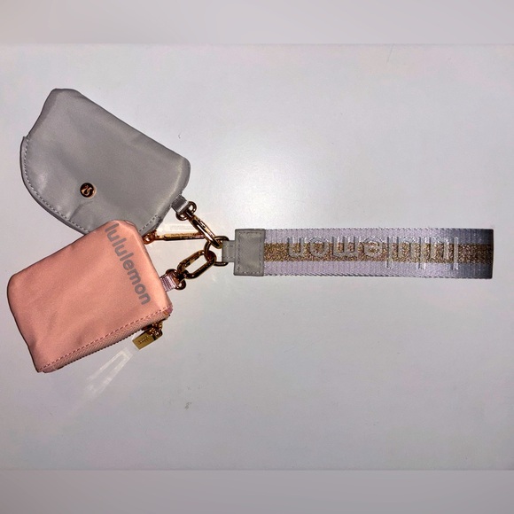 LULULEMON ATHLETICA Gray and Pink Clutch Set NWOT - Picture 1 of 3
